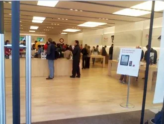 $APPLE STORE PALO ALTO.webp