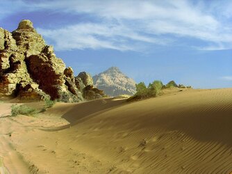 $800px-Wadi_Rum2.jpeg