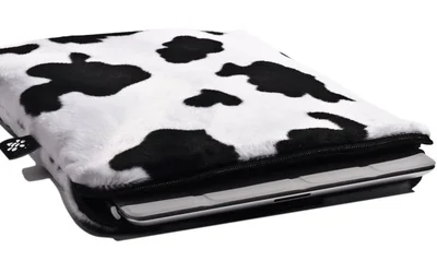 $ipad-sleeve-cow.webp