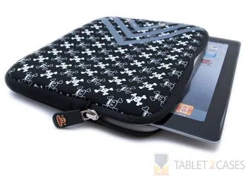 $paul_frank_themed_ipad_ipad_2_sleeve_in_black_with_arrows_1.webp